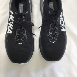Hoka One One Mach 5 women’s sneakers size 6D